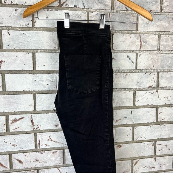 Free People | Black High Waist Cropped Raw Hem Pull On Joggings - Picture 8 of 8